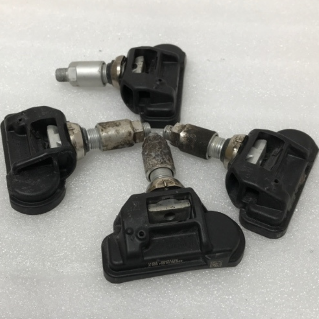 Set of 4 Mercedes Benz TPMS Sensor 433 Mhz A0009050030 48509529