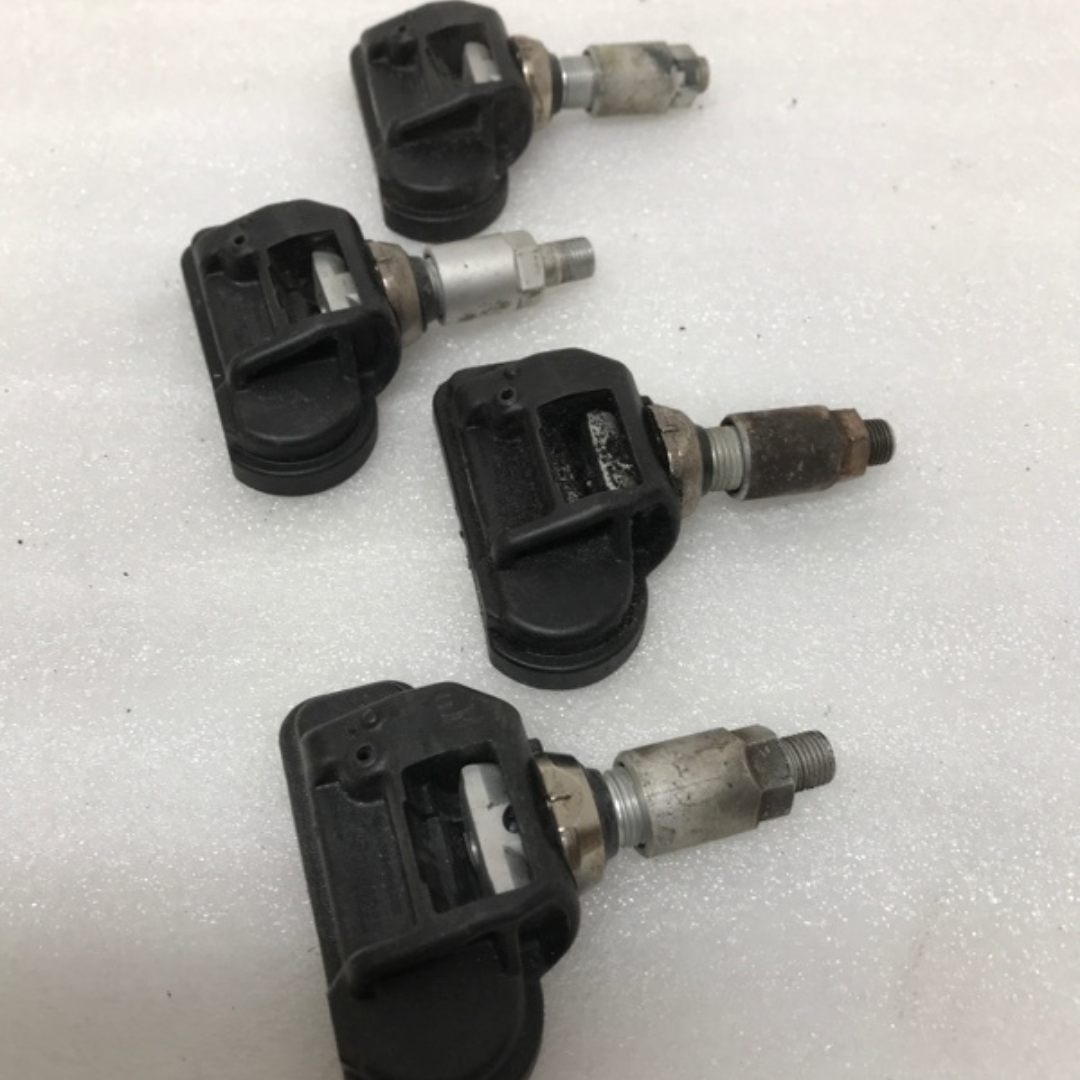 Set of 4 Mercedes-Benz TPMS 433 Mhz A0009050030 25532814