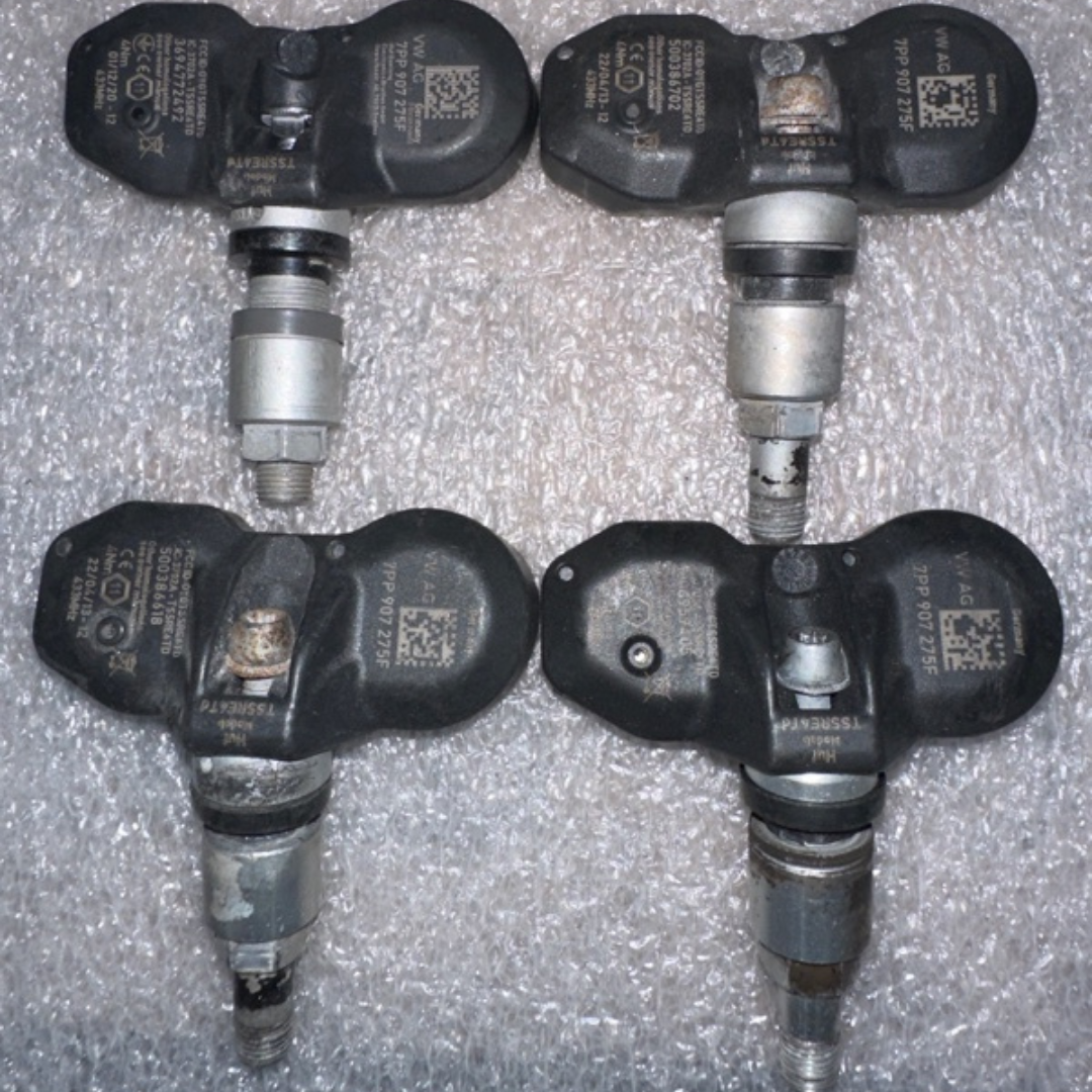 Set of 4 Volkswagen TPMS Sensor 433 MHz 7PP907275F f997d6d1