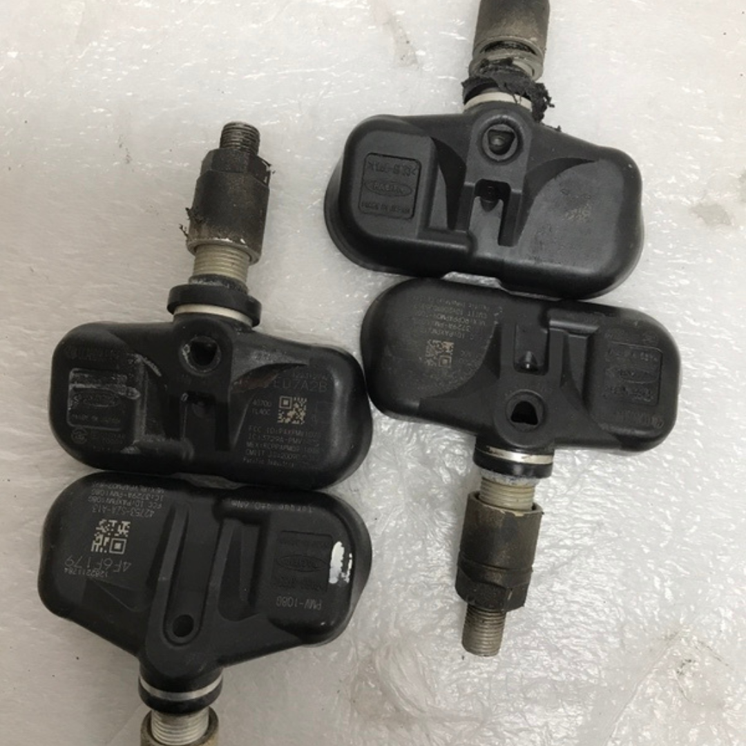 Set of 4 Genuine OEM Honda TPMS Tire Pressure Sensor 42753-SZA-A13 cdfdc72f