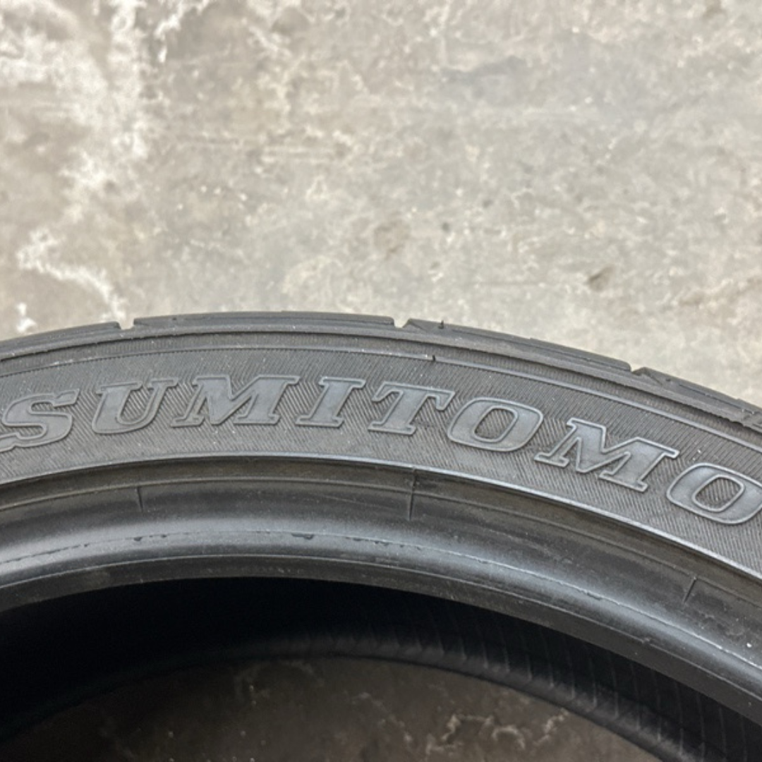 SUMITOMO 245/35/20 TIRE 6e5dc458