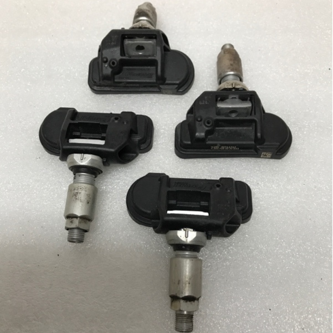 SET OF 4 Mercedes Benz Schrader TPMS Sensor 0009050030 d3a814be