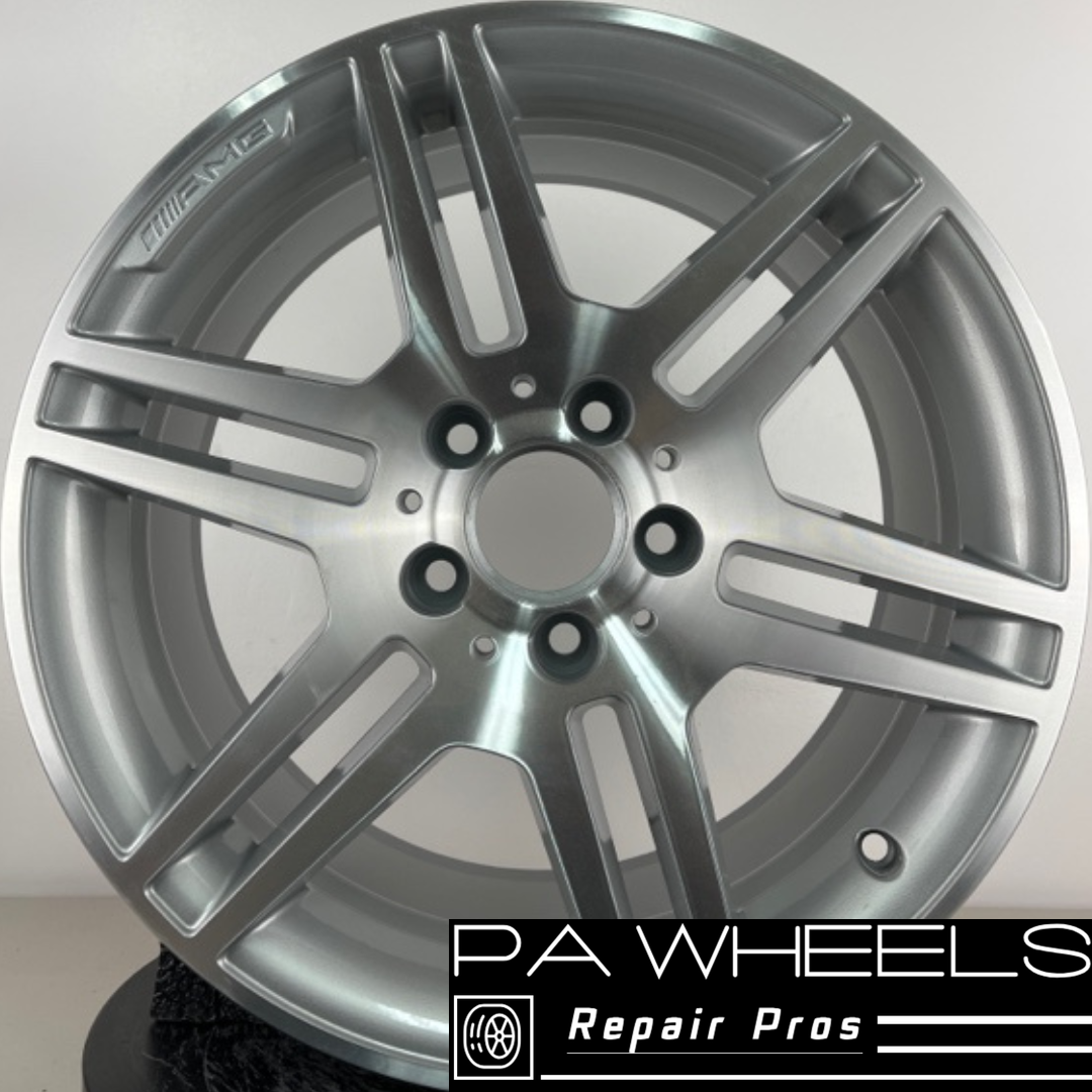 MERCEDES C-CLASS 2008-011 17" FACTORY OEM REAR AMG WHEEL RIM 65530 A2044014602