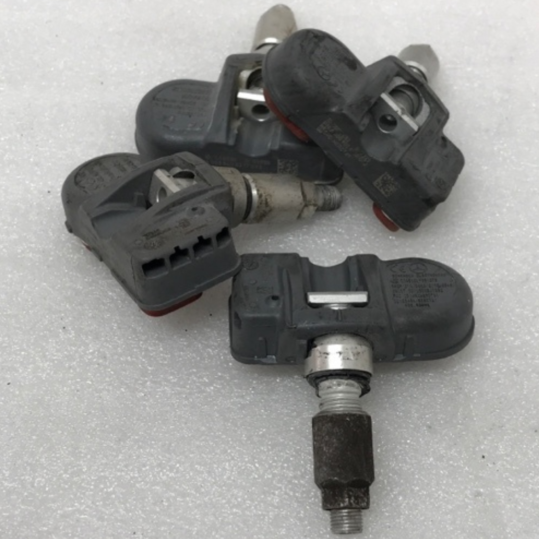 Set of 4 Mercedes Benz TPMS SENSOR 433 Mhz A0035400217 81ab090b