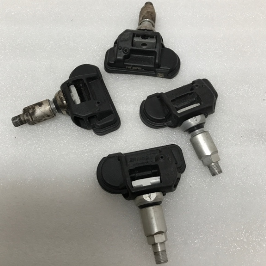 Set of 4 Mercedes TPMS A0009050030 ef0a0013 efa0013