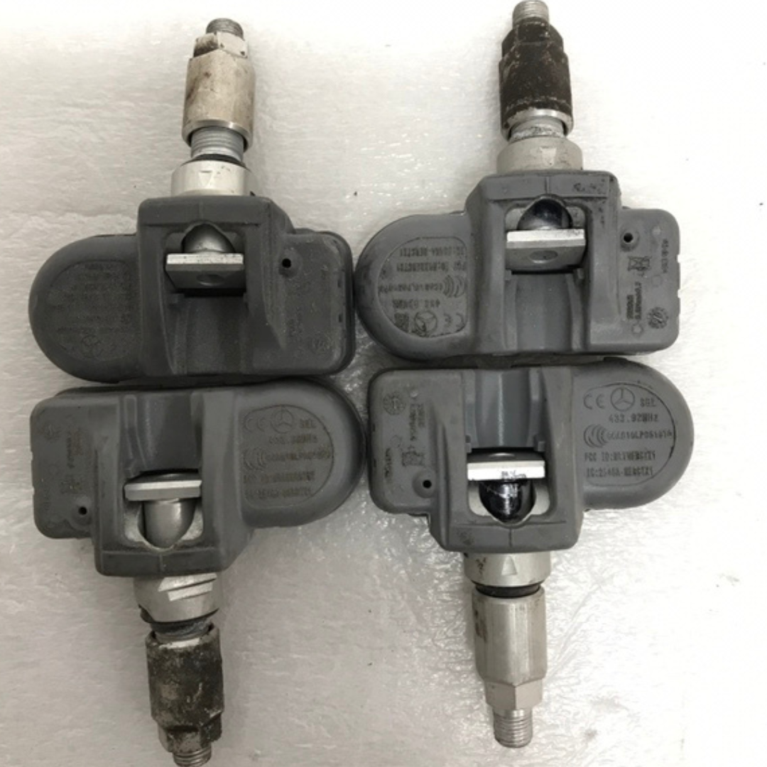 Set of 4 Mercedes Schrader TPMS Sensor A0009054100 433mhz 5fb500fd