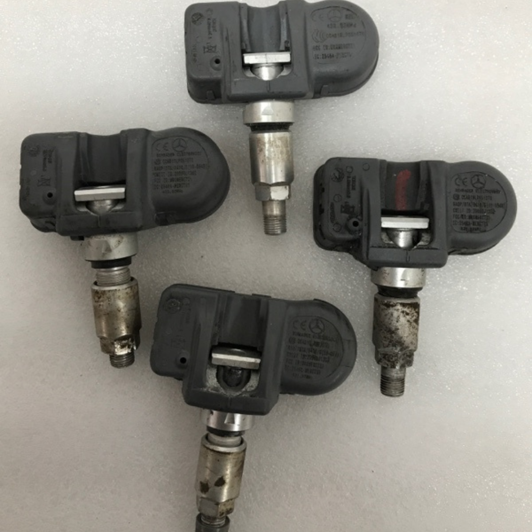 Set of 4 Mercedes Benz TPMS 433 Mhz 0009057200 caafeb31