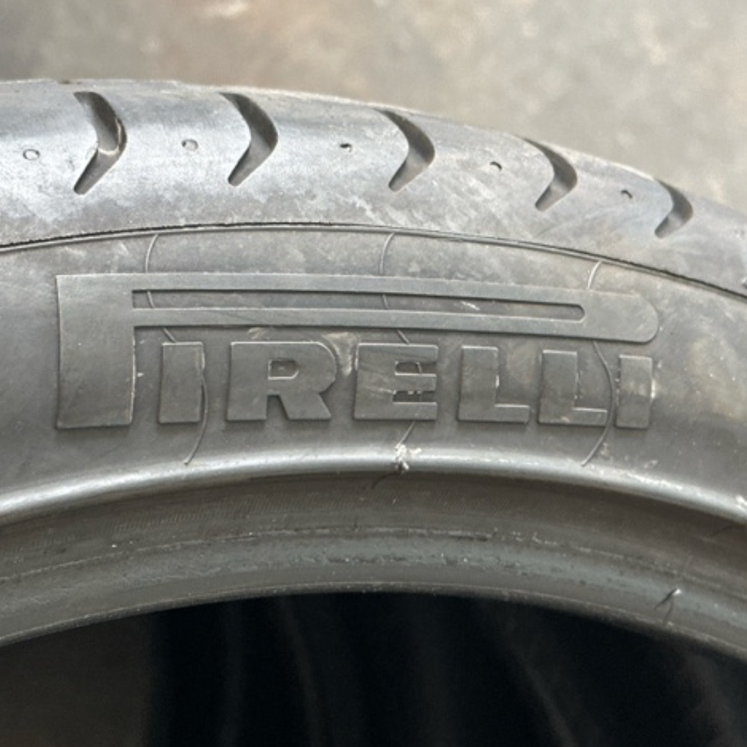 Set of 4 PIRELLI PZERO 275/35/21 Tires cc3be109