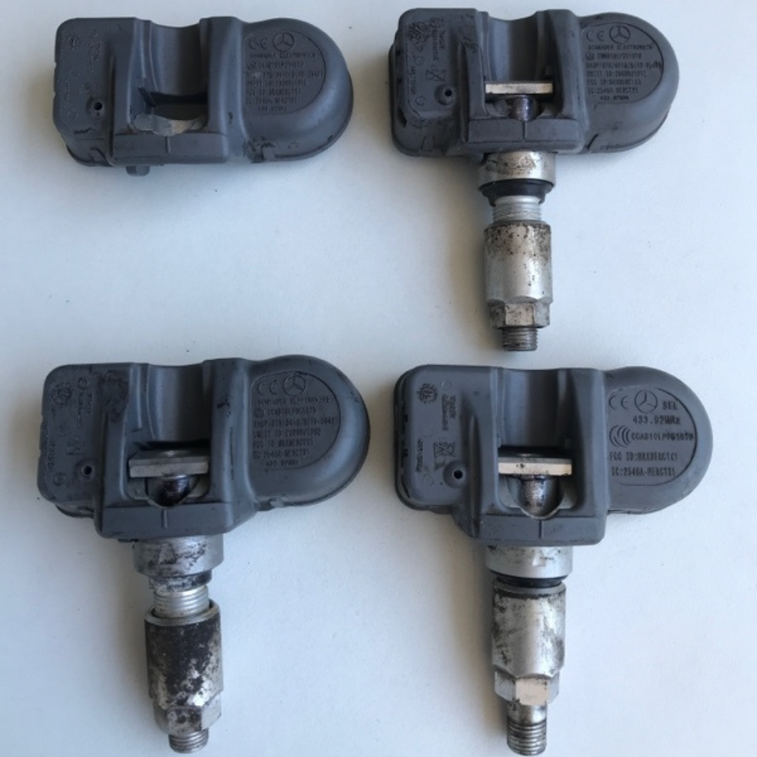 Set of 4 Mercedes-Benz Tire Pressure System TPMS 8aa54a00