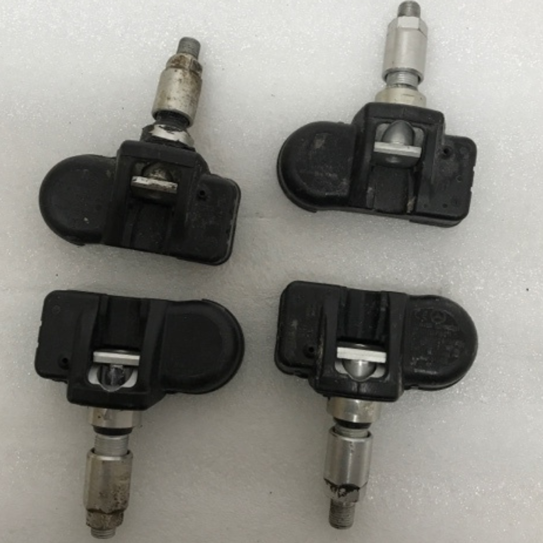 Set of 4 Mercedes Benz TPMS Sensor 433 Mhz A0009057200 3f0f0da6
