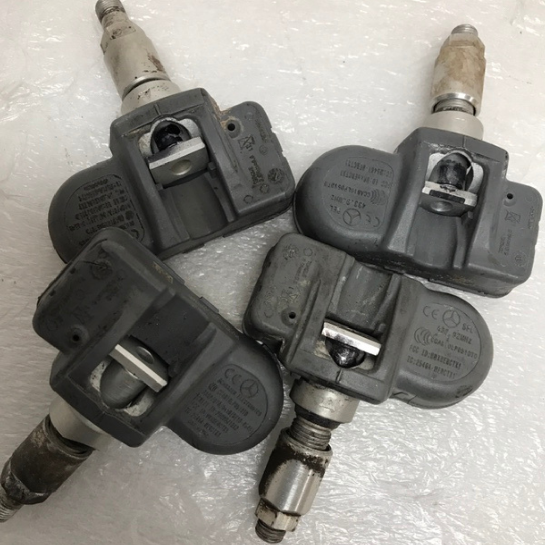 Set of 4 Mercedes Schrader TPMS Sensor A0009054100 433mhz Cb9a76fa