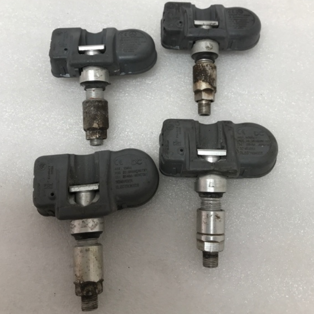Set of 4 Mercedes Schrader TPMS Sensor A0009054100 433mhz 166fb4d5