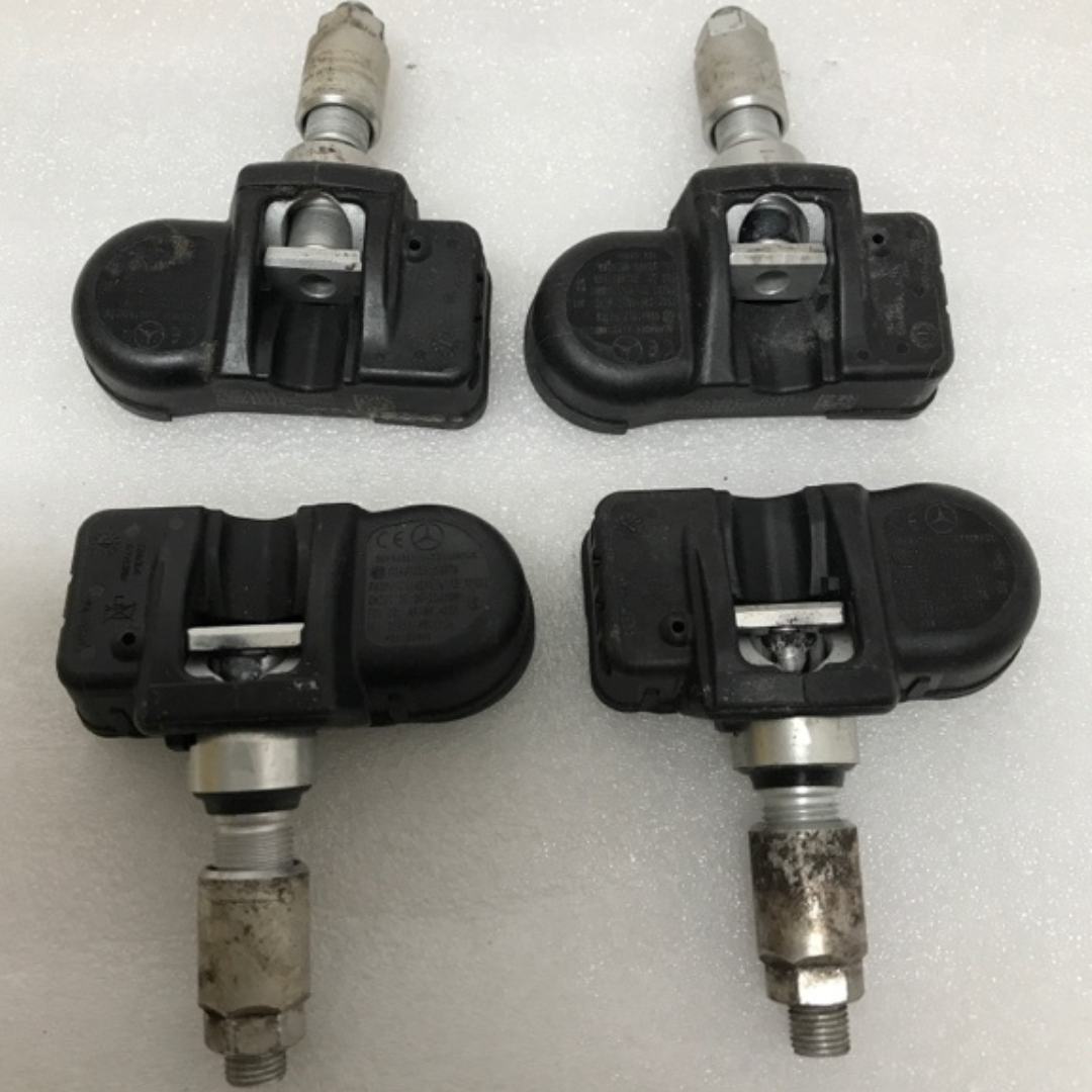 Mercedes Benz Set of 4 TPMS 433 Mhz 0009057200 eb066a62