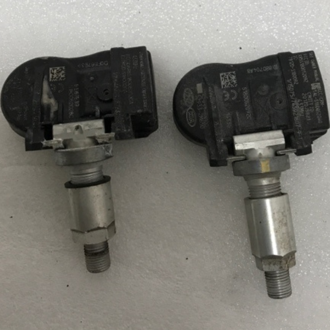 SET OF 2 Genuine OEM Hyundai TPMS 52933-3N100 a118d93f