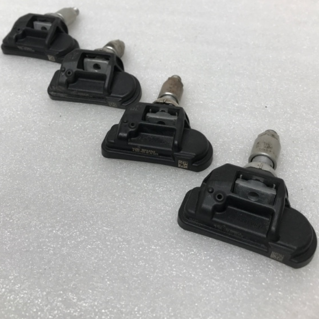 SET OF 4 Mercedes Benz Schrader TPMS Sensor 0009050030 d3a814be