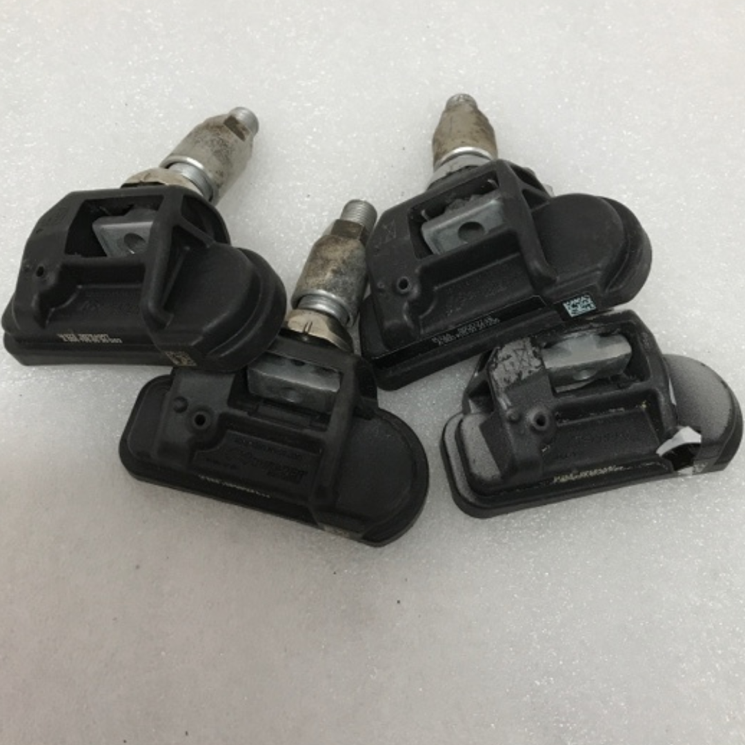 Set of 4 Mercedes Benz TPMS Sensor 433MHz A0009057200 a21e42fe