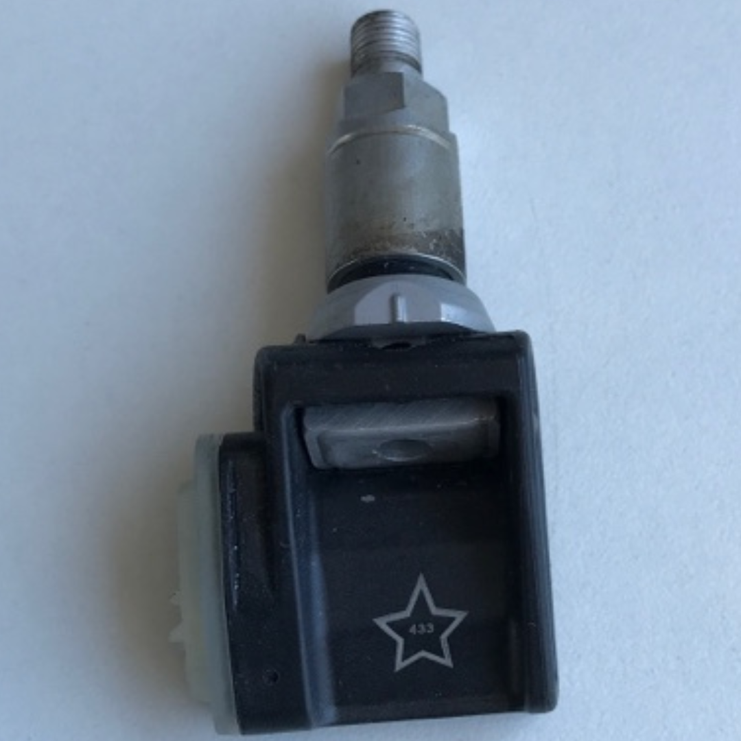 Set of 4 BMW OEM Tire Pressure System TPMS A0009052102 b56b6d9d