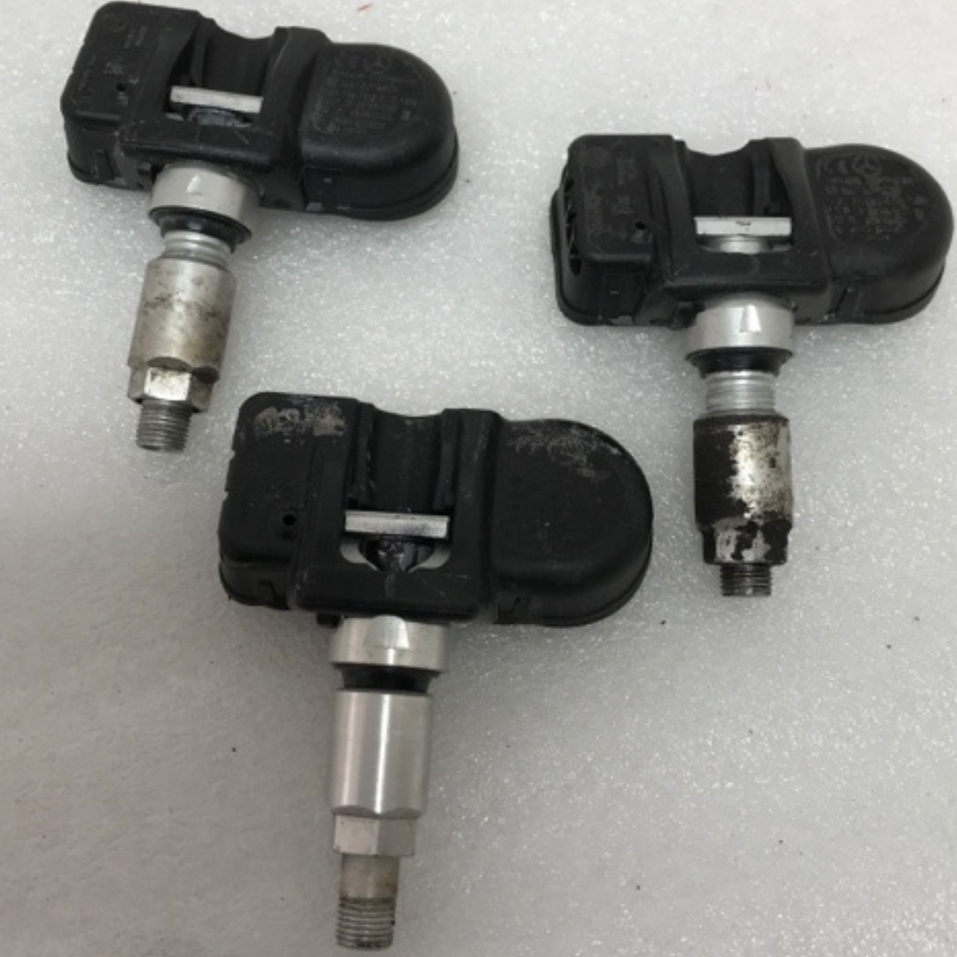 Set of 3 Mercedes TPMS Sensor 0009057200 1e78417e