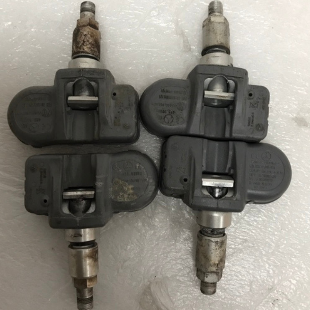 Set of 4 Mercedes Schrader TPMS Sensor A0009054100 433mhz 17153c88