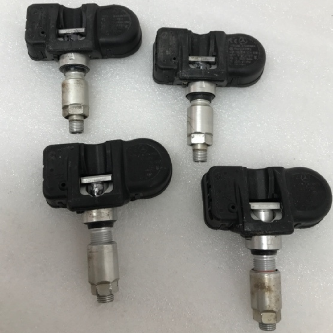 Set of 4 Mercedes-Benz TPMS 433 Mhz 0009057200 349aab6c