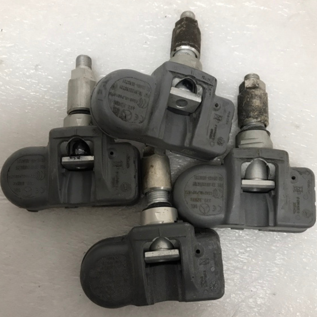 Set of 4 Mercedes Schrader TPMS Sensor A0009054100 433mhz 5fb500fd