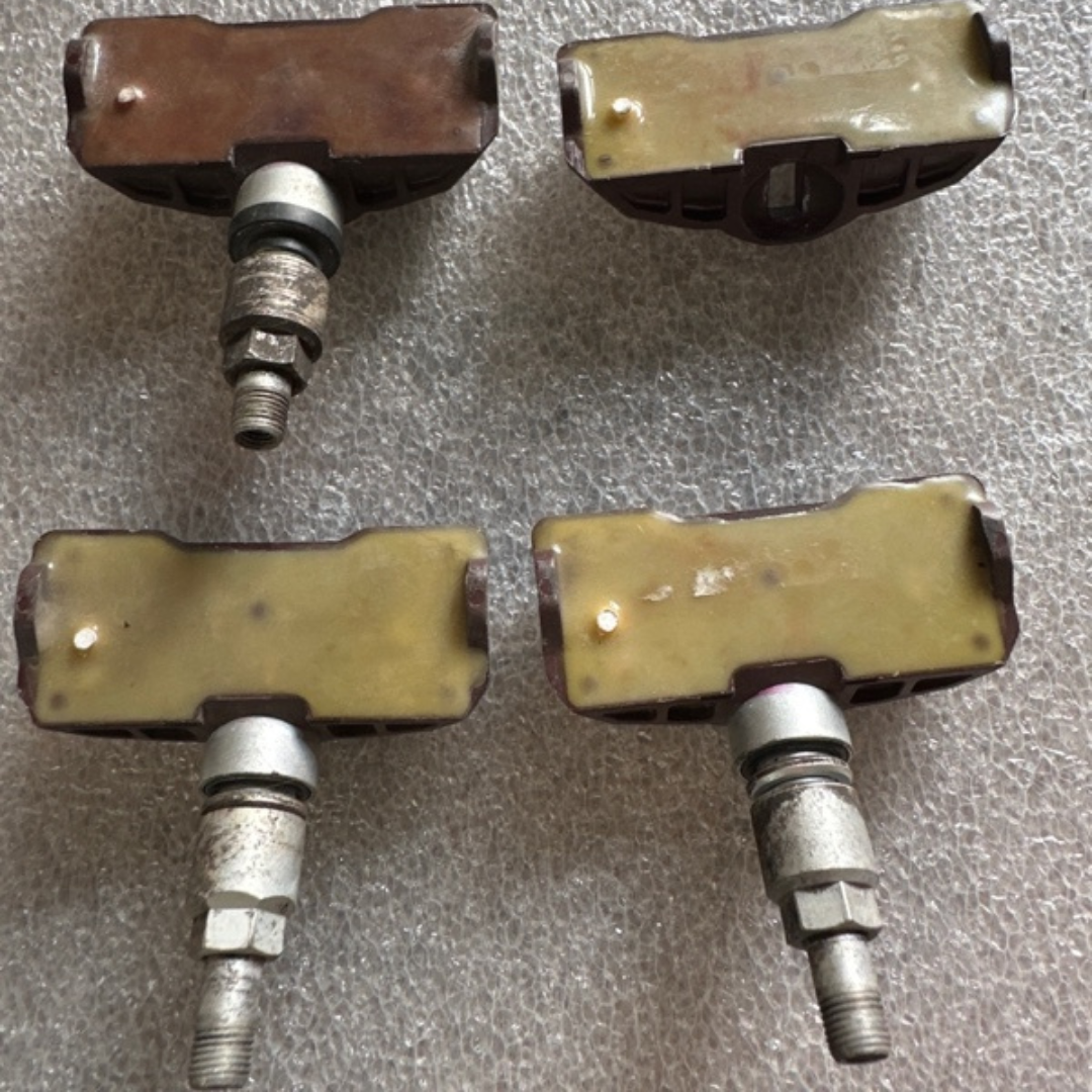 Set of 4 Mercedes TPMS Tire Pressure Sensor 315 Mhz OEM A0055422418 3cb73471