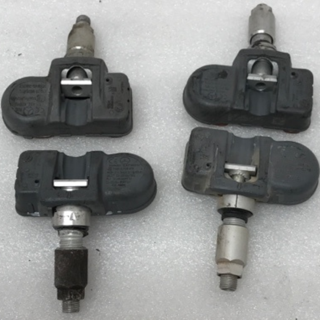 Set of 4 Mercedes Benz TPMS SENSOR 433 Mhz A0035400217 81ab090b