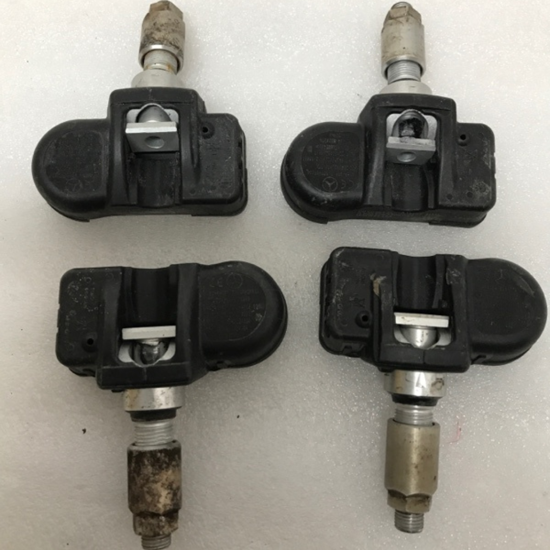 Set of 4 Mercedes Benz TPMS Sensor 0009057200 433MHz 4bc90882