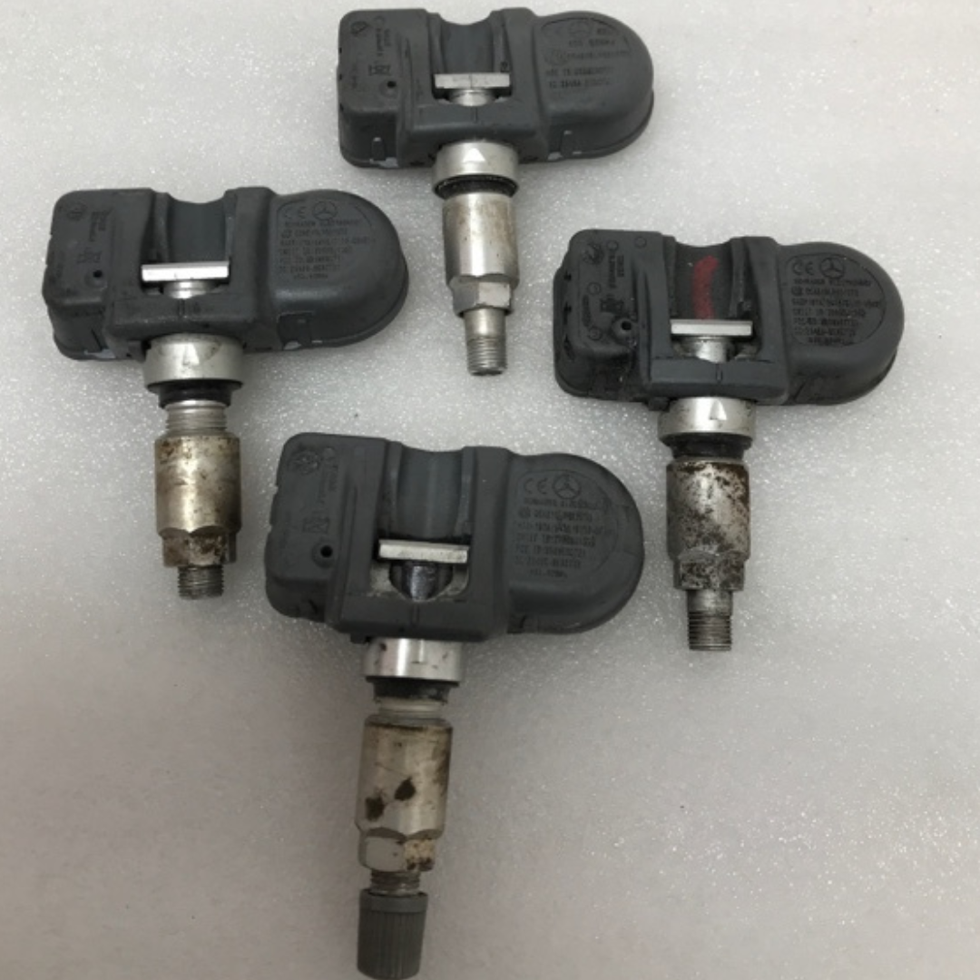 Set of 4 Mercedes Benz TPMS 433 Mhz 0009057200 caafeb31
