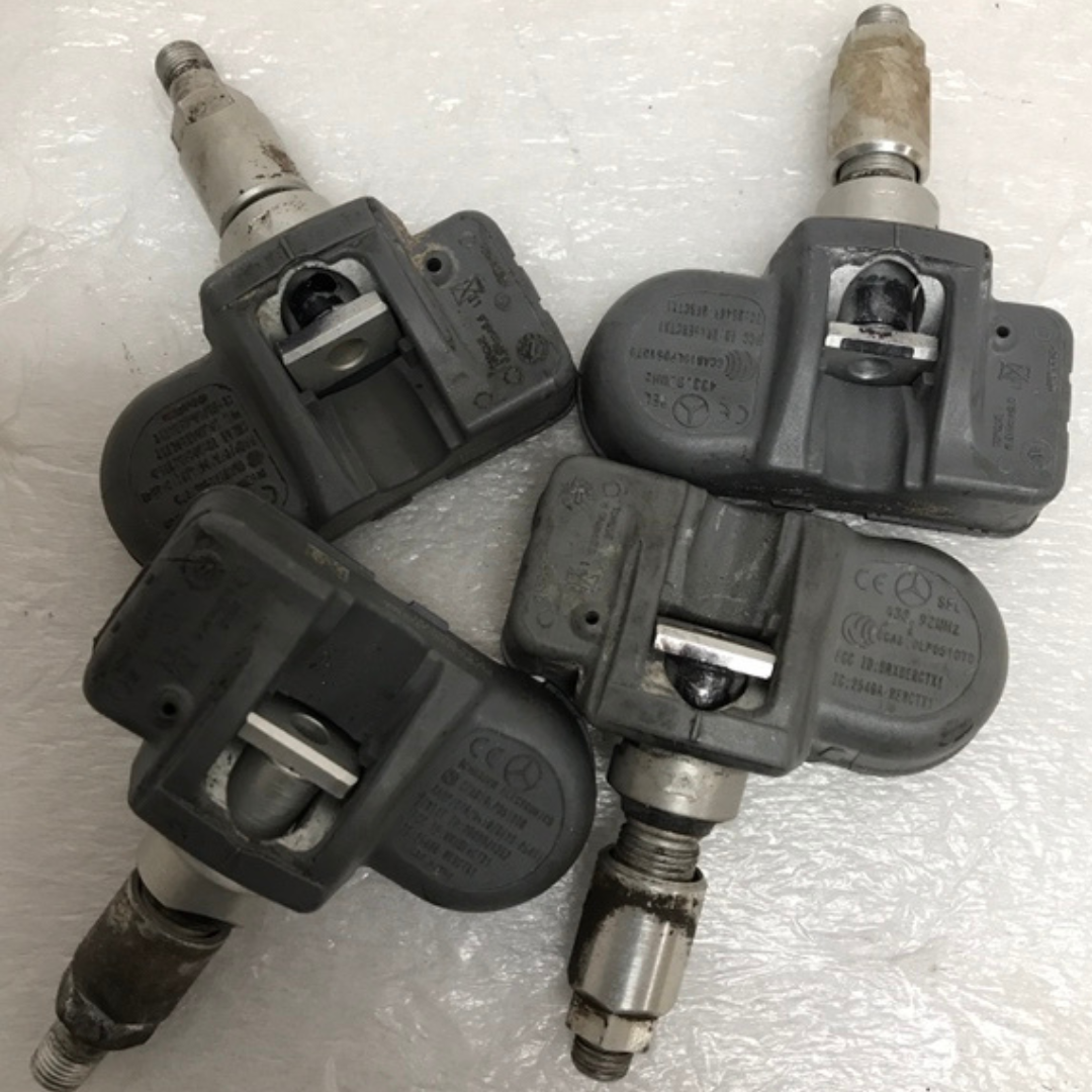 Set of 4 Mercedes Schrader TPMS Sensor A0009054100 433mhz Cb9a76fa