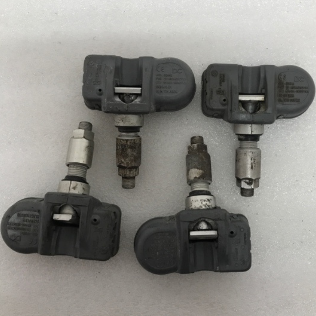 Set of 4 Mercedes Benz Schrader TPMS Sensor 433MHz 0009054100