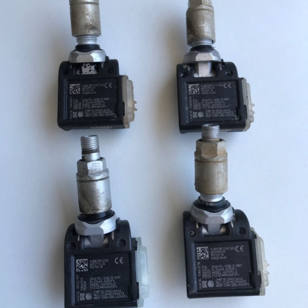 Set of 4 BMW OEM Tire Pressure System TPMS A0009052102 b56b6d9d