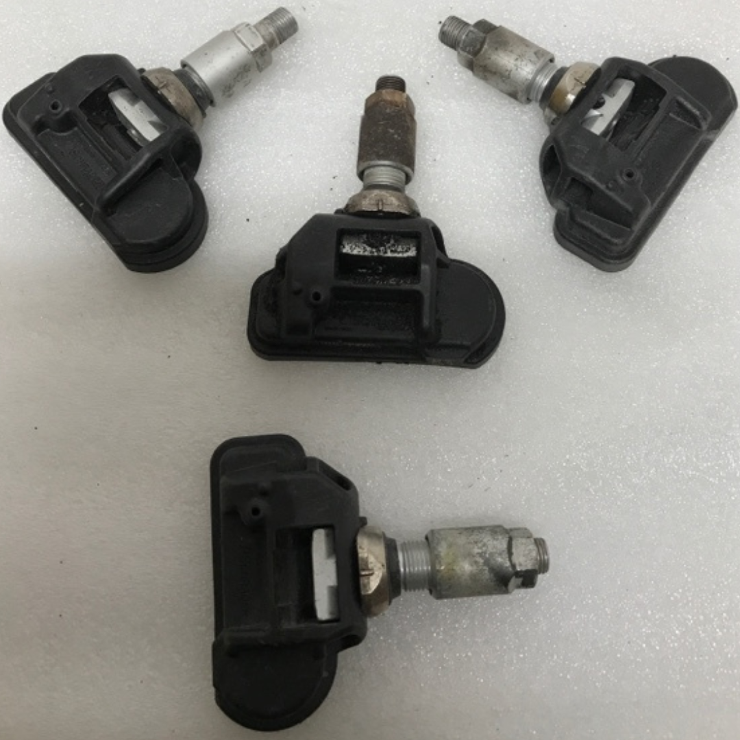 Set of 4 Mercedes-Benz TPMS 433 Mhz A0009050030 25532814