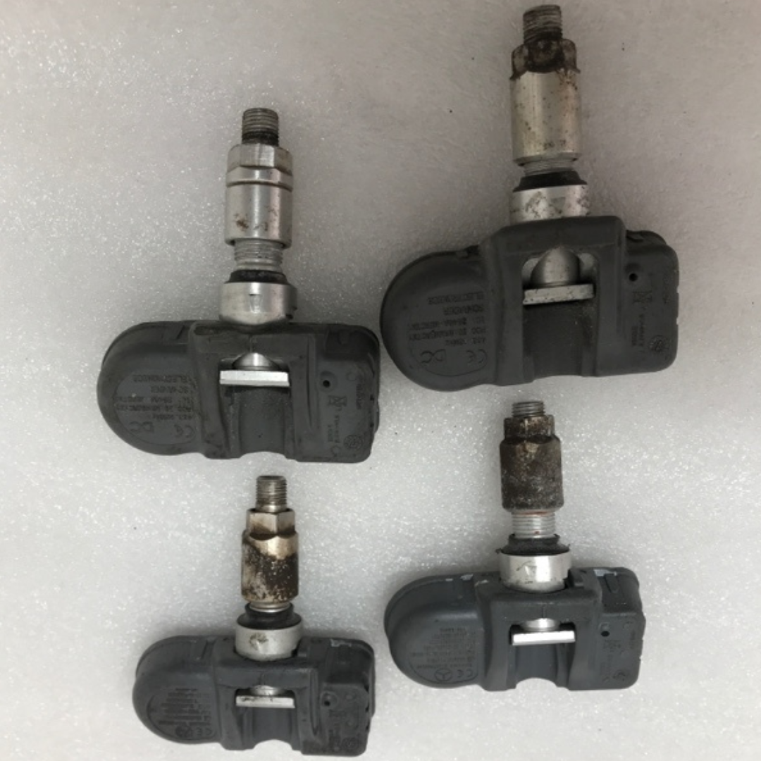 Set of 4 Mercedes Schrader TPMS Sensor A0009054100 433mhz 166fb4d5