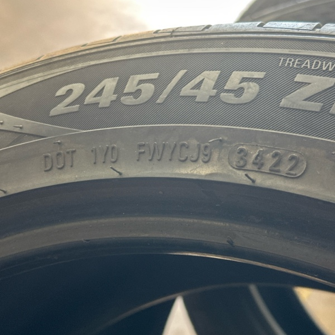 SET OF 4 KUMHO MAJESTY9 SOLUS 245/45/19 TIRES 13175871