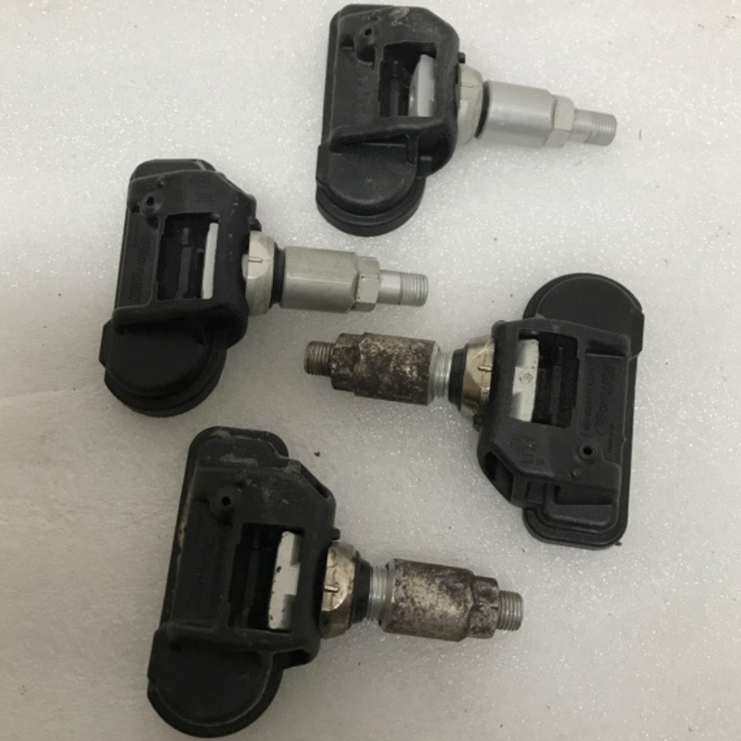 Mercedez Benz Set of 4 TPMS 0009050030 433 Mhz 65d6385f