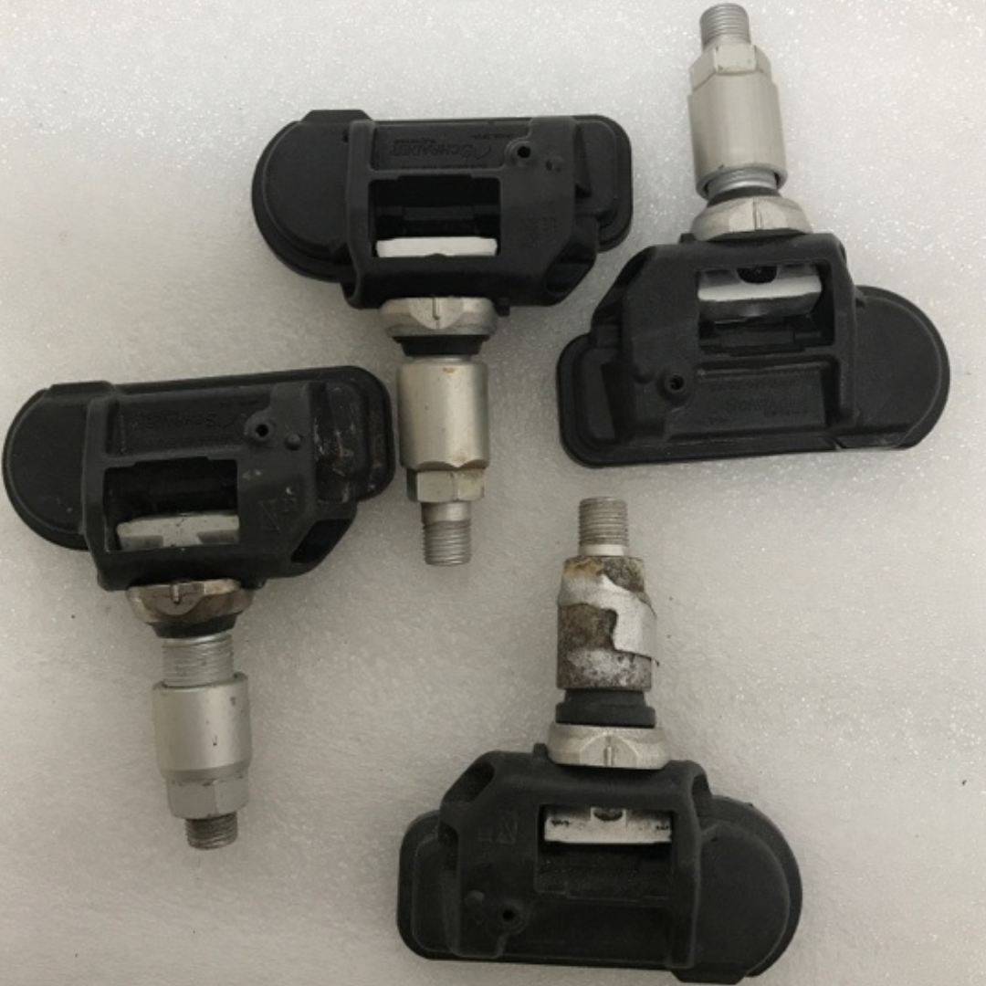 Set of 4 Mercedes TPMS Sensor A0009050030 433 Mhz 84caf77d