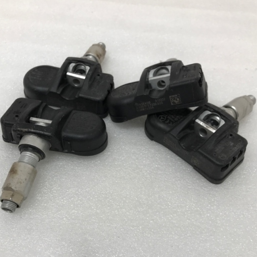 Set of 4 Mercedes-Benz TPMS 433 Mhz 0009057200 349aab6c