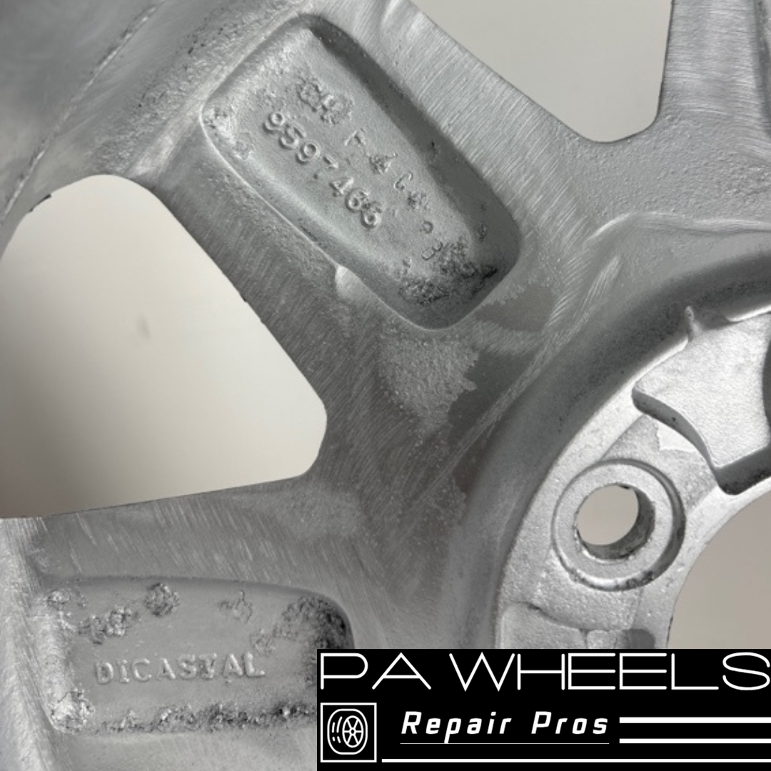 CADILLAC DTS 2006 2007 17" FACTORY ORIGINAL WHEEL RIM 4600 9595291