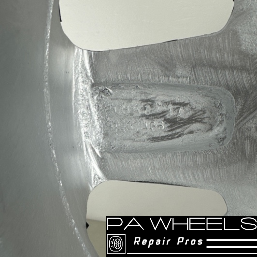 CADILLAC DTS 2006 2007 17" FACTORY ORIGINAL WHEEL RIM 4600 9595291