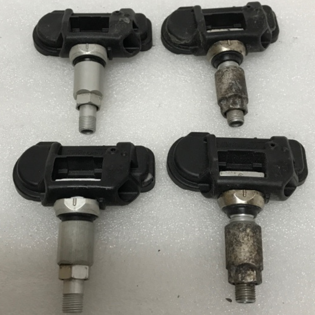 Mercedez Benz Set of 4 TPMS 0009050030 433 Mhz 65d6385f