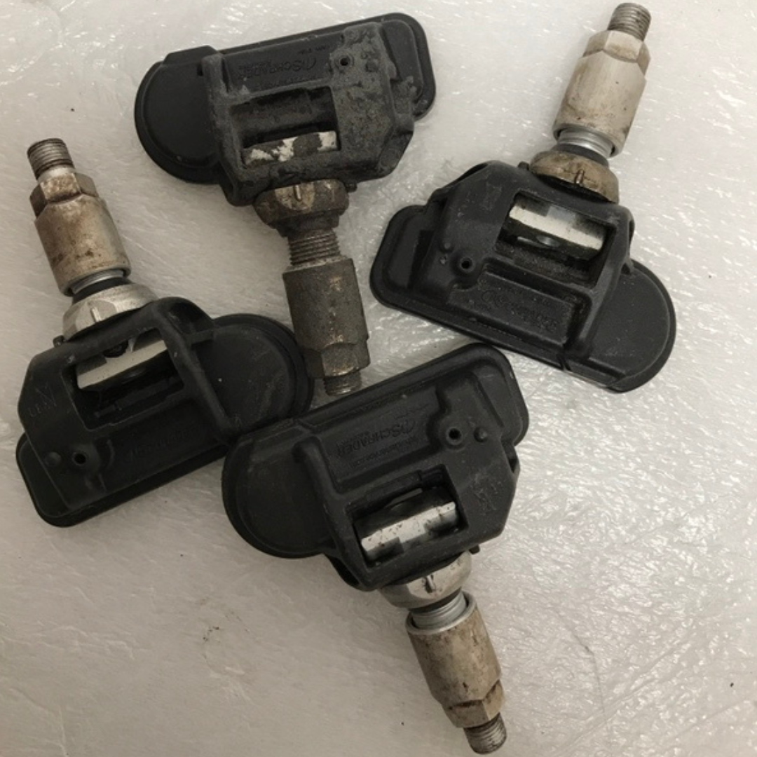Set of 4 Mercedes Benz TPMS 433mhz A0009050030 489a40c6