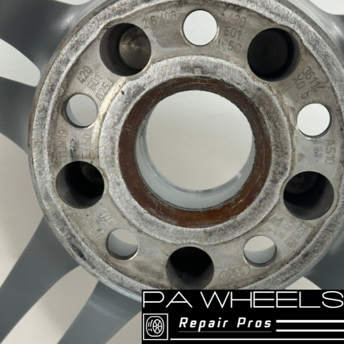 AUDI R8 2011-2014 19" FACTORY ORIGINAL REAR WHEEL RIM 58875 420601025AF 58830