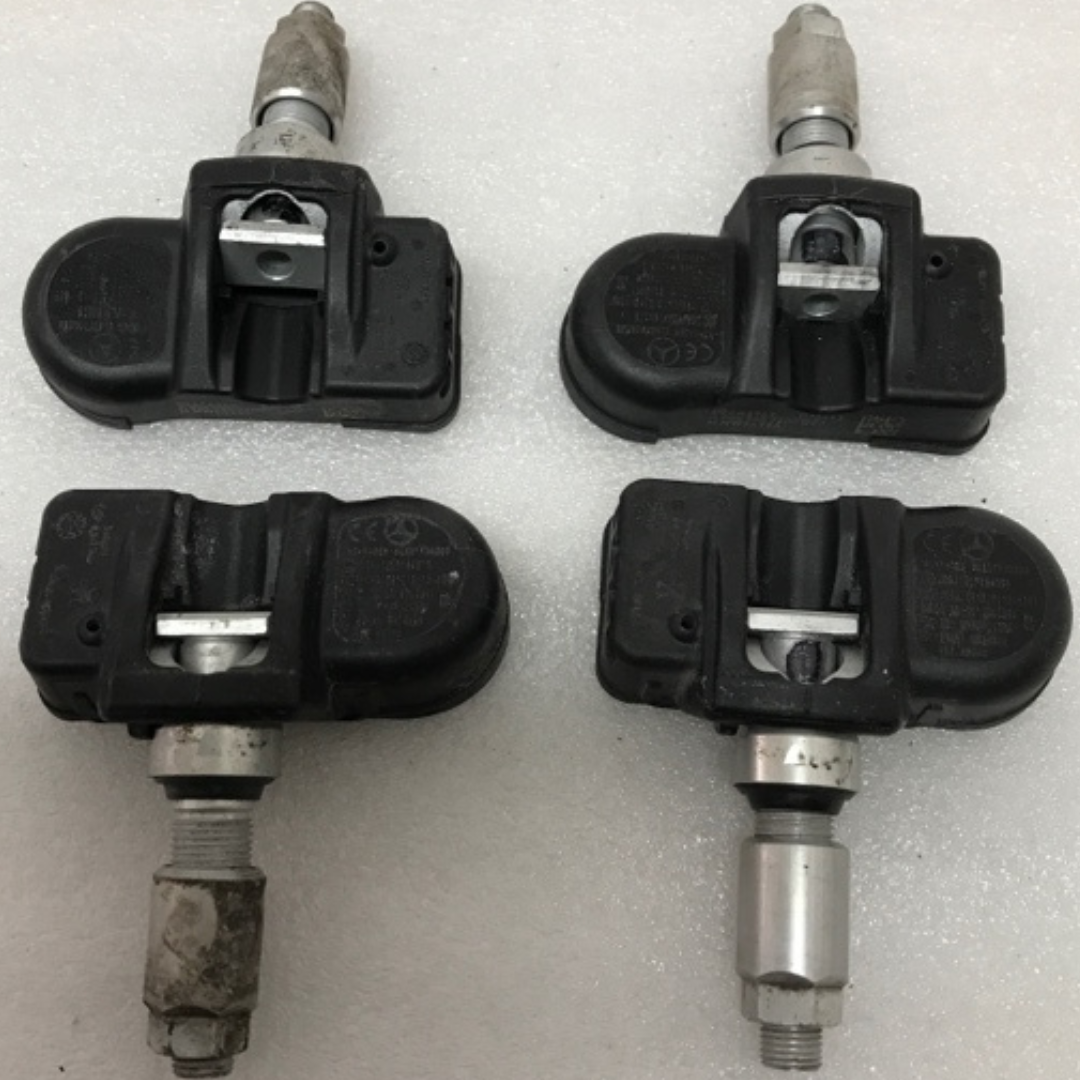 Set of 4 Mercedes TPMS Sensor 433mhz A0009057200