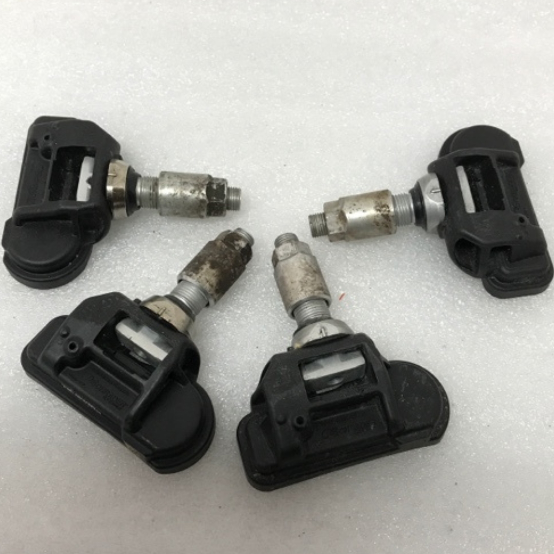 Set of 4 Mercedes Benz TPMS 433MHz 0009050030