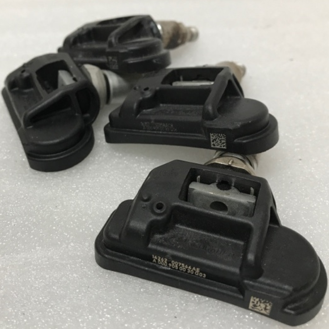 Set of 4 Mercedes TPMS Sensor 433 Mhz A0009050030 d52640c7