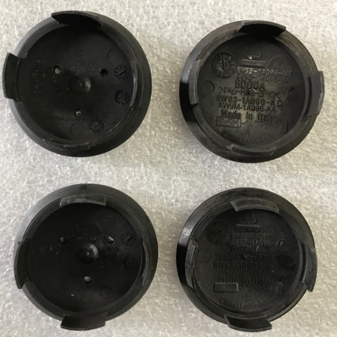 Set of 4 Jaguar Center Cap PA6-M20-GF10 Red Logo f76d2c5d