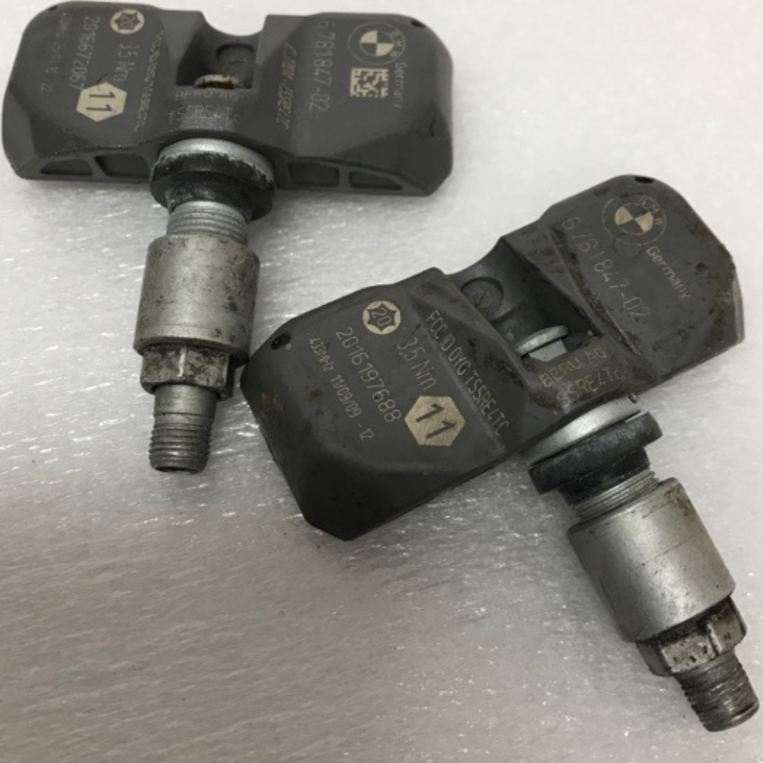 SET OF 2 TPMS SENSORS for BMW, Mini, Rolls-Royce 36236781847 12b748c5