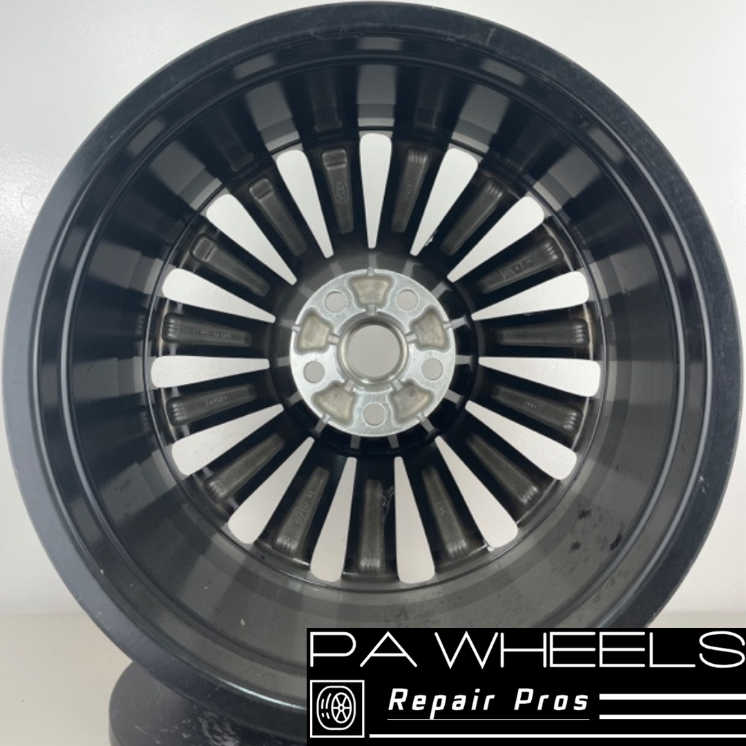 KIA K900 2015 19" FACTORY ORIGINAL REAR WHEEL RIM 74712 529103T370