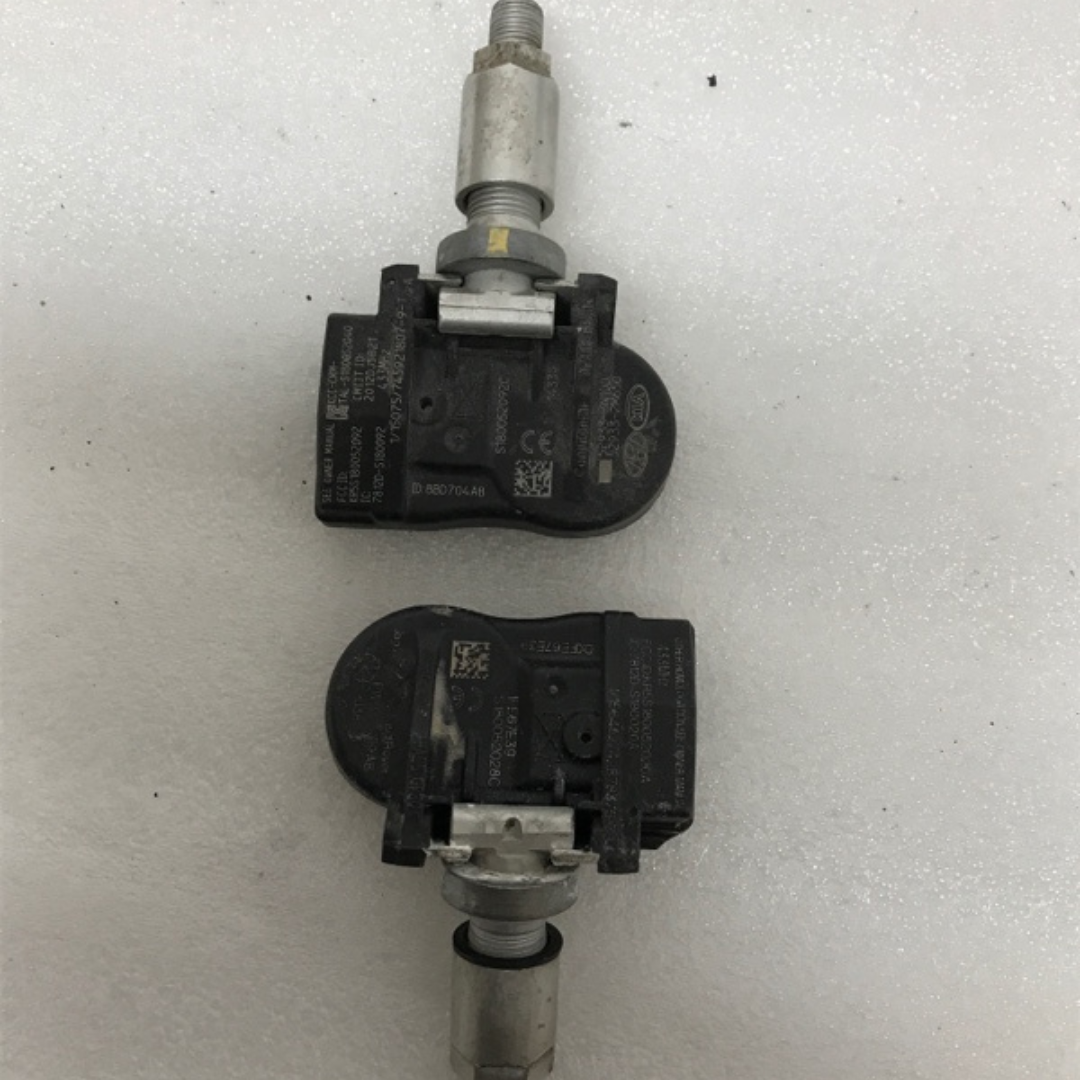 SET OF 2 Genuine OEM Hyundai TPMS 52933-3N100 a118d93f